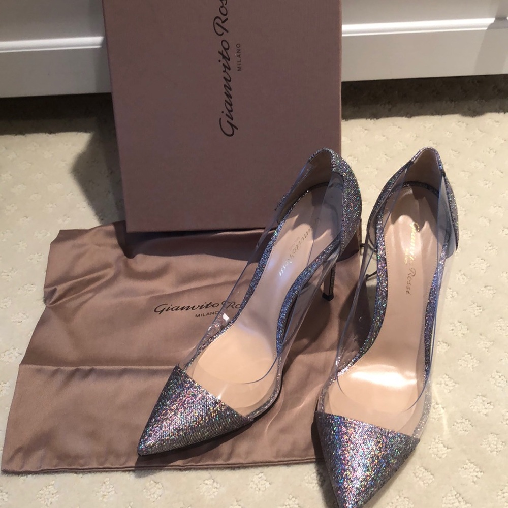 GIANVITO ROSSI NWT iridescent silver plexi pump